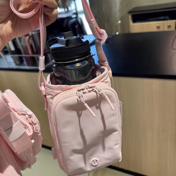 Australian lululemon water bottle sports water bottle bag crossbody shoulder strap mobile phone pocket portable waterproof