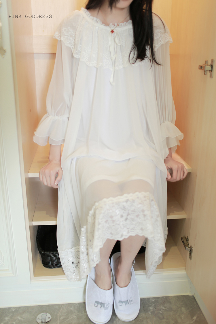 Công chúa váy ngủ mùa hè mùa xuân và mùa thu dài tay retro tòa án ren băng lụa dài váy ngủ bằng vải cotton phục vụ nhà nữ - Đêm đầm váy đầm dễ thương