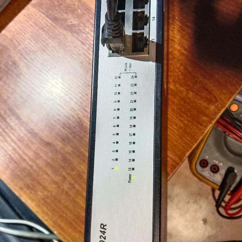 Negotiable Price for D-Link Des-1024R, 24-Port Ethernet 100m Switch