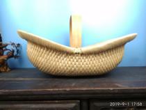 Earning period (60 --- 80s) Folk handmade plant wicker woven Yuanbao Basket Old Objects