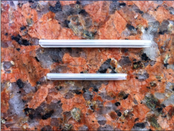 Manufacturer direct sales 4CM 6CM optical fiber heat-shrink pipe optical fiber fusion pipe optical fiber hot melt pipe fiber 100 root