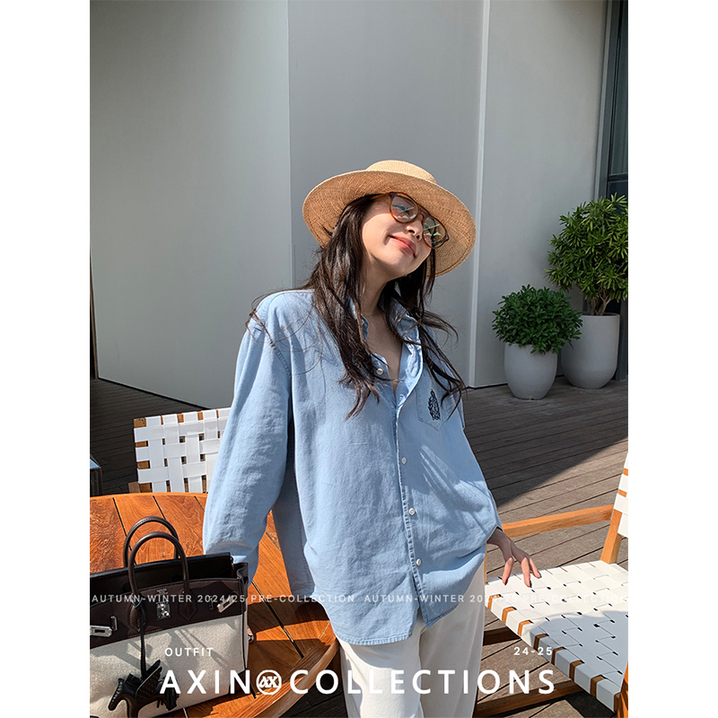 A Xin Liang Jing Jing Crown Denim Heavy Embroidery Early Spring Light Blue Pure Cotton Denim Long Sleeve Shirt Top for Women A Xin Liang Jing Jing Crown Denim Heavy Embroidery Early Spring Light Blue Pure Cotton Denim Long Sleeve Shirt Top for Women