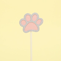 Флаг вставки лапы серебряной кошки