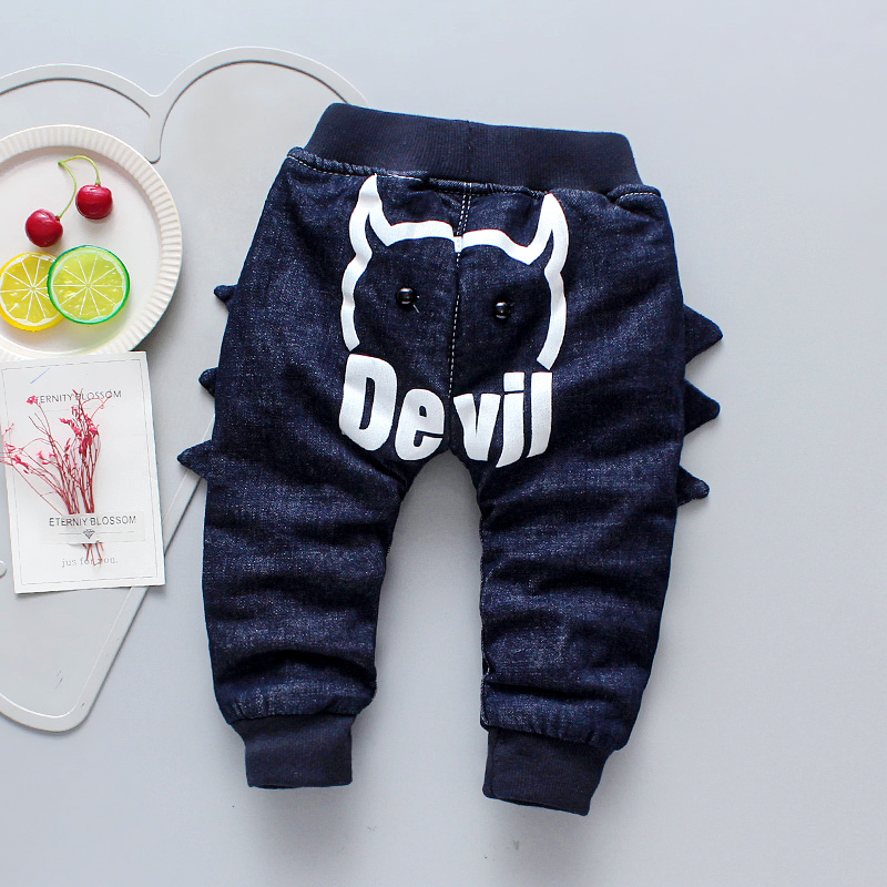 Quần áo trẻ em bé trai cộng với quần jean dày nhung Quần áo trẻ em mùa đông Quần bé cotton giản dị ấm áp 1-2-3 tuổi Quần 4 trẻ em quần jean lưng thun cho bé