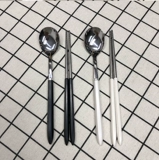 Импортная посуда из нержавеющей стали, подарочная коробка, ложка, палочки для еды, набор, комплект, в корейском стиле, 4 цветов, 2 шт