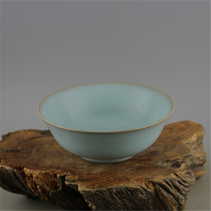 Song Dynasty Ru kiln azure glazed support nail porcelain bowl antique and old unearthed porcelain antique antique collection ornaments old goods