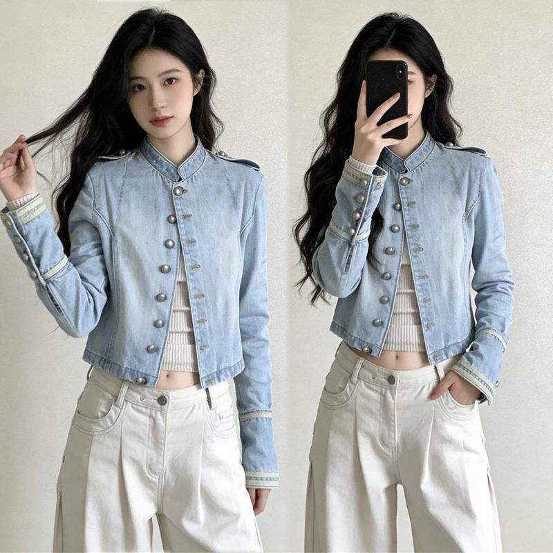 American Retro Light Blue Silver Buckle Short Denim Jacket for Women 2026 Spring New High-End Jacket Top American Retro Light Blue Silver Buckle Short Denim Jacket for Women 2026 Spring New High-End Jacket Top