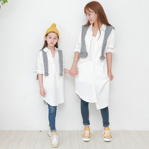 European and American simple style autumn new products long parent-child clothing white shirt big children mother Tide products (send shawl)