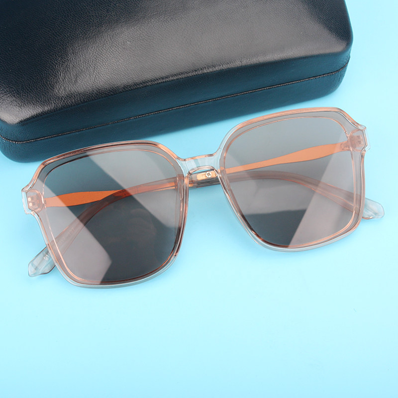 Summer transparent large frame sunglasses female 2022 square elegant fashion sunglasses anti-UV shading driving mirror tide