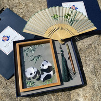 Suzhou embroidery double-sided embroidery solid wood small ornaments embroidered folding fan set special business souvenirs for foreigners abroad