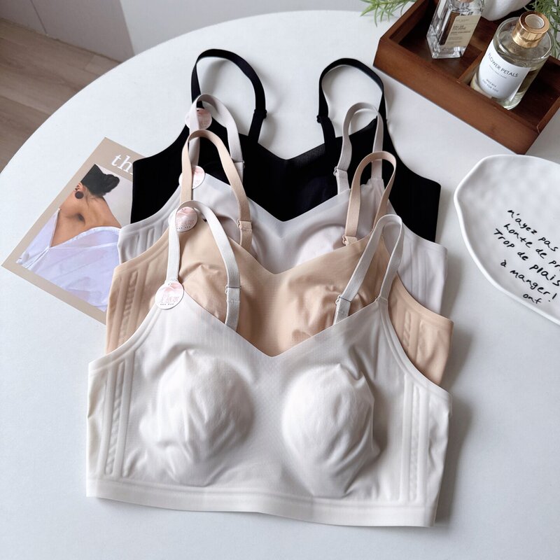 Victoria Minoolin Seamless Underwear Ultra-Thin Rabbit Ear Design for Large Busts, Minimizing Side Breasts, Anti-Sagging Bra