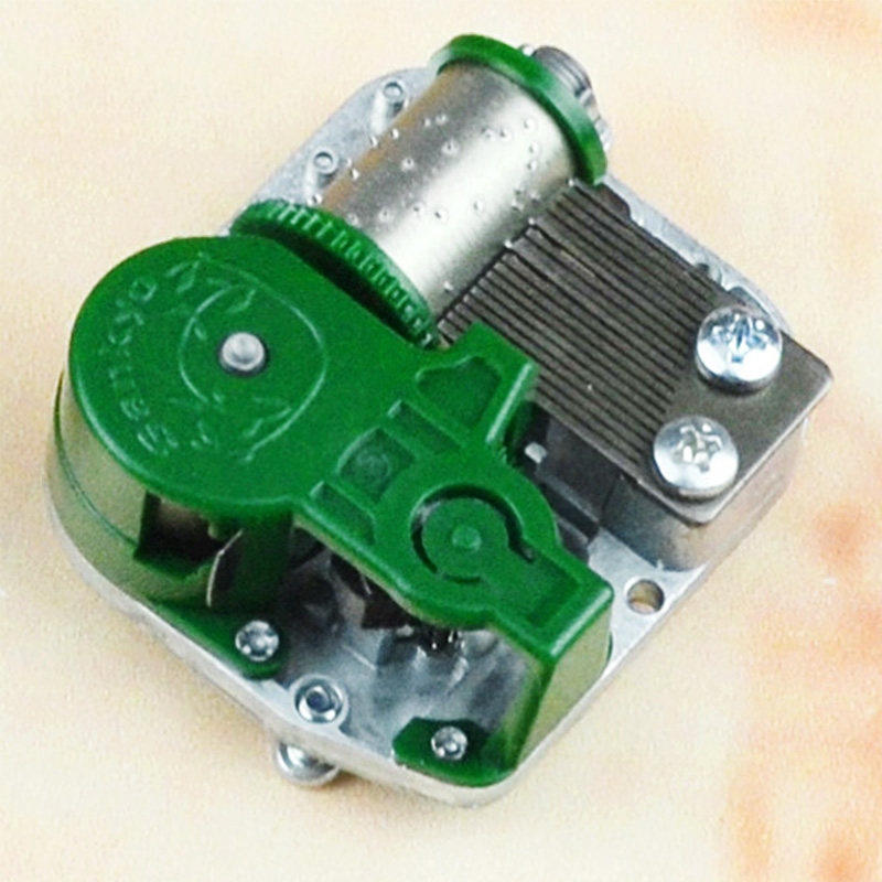 Repair and replacement of Taiwan maple rotating music box movement Green SANKYO movement Labor technology course materials