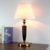 European table lamp bedroom decoration wedding room warm personality small lamp feeding creative energy-saving bedside lamp LED