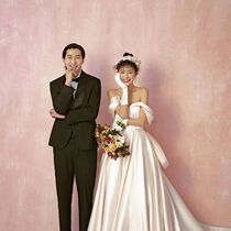 Shadow building minimalist made of old hand painted background pure handmade boutique wedding yarn painting art background wall green spray painted photo cloth