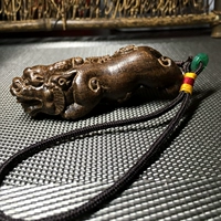 Югуан водит злых духов [с веревкой]