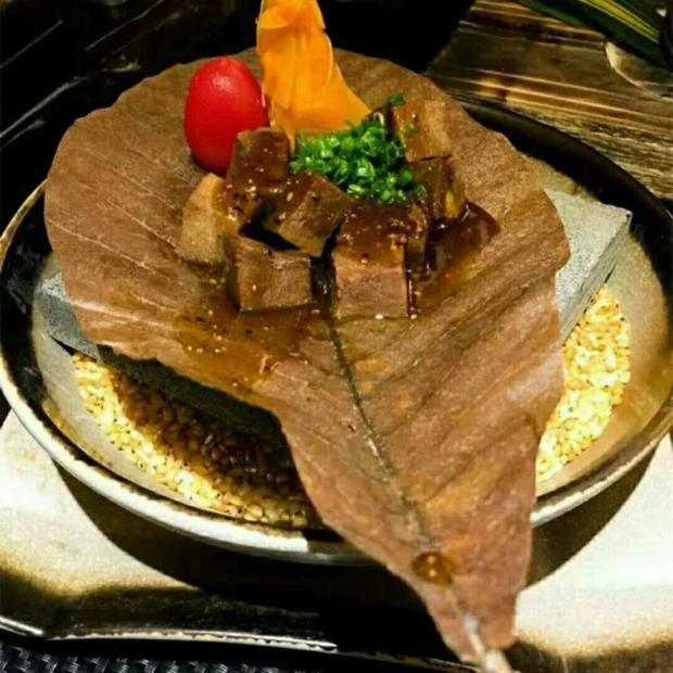 Dry Danish Leaf Sashimi Body Sushi Shaped Large Leaves Cold Dish Decorated Hot Vegetable Mood Cuisine Embellished Dry Leaves Plain Leaves