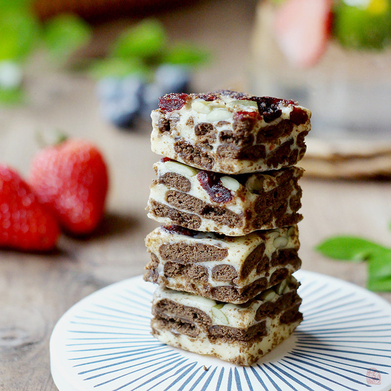 Ancient Harbor Food) Black Forest Snowflake Crisp Oreo Crispy Cookie Cranberry Nougat Net Red Snack 200g