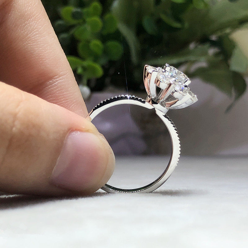 18K White Gold Rose Gold Yellow Gold Moissanite Diamond Ring Flower Cluster Display Diamond Ring Customization