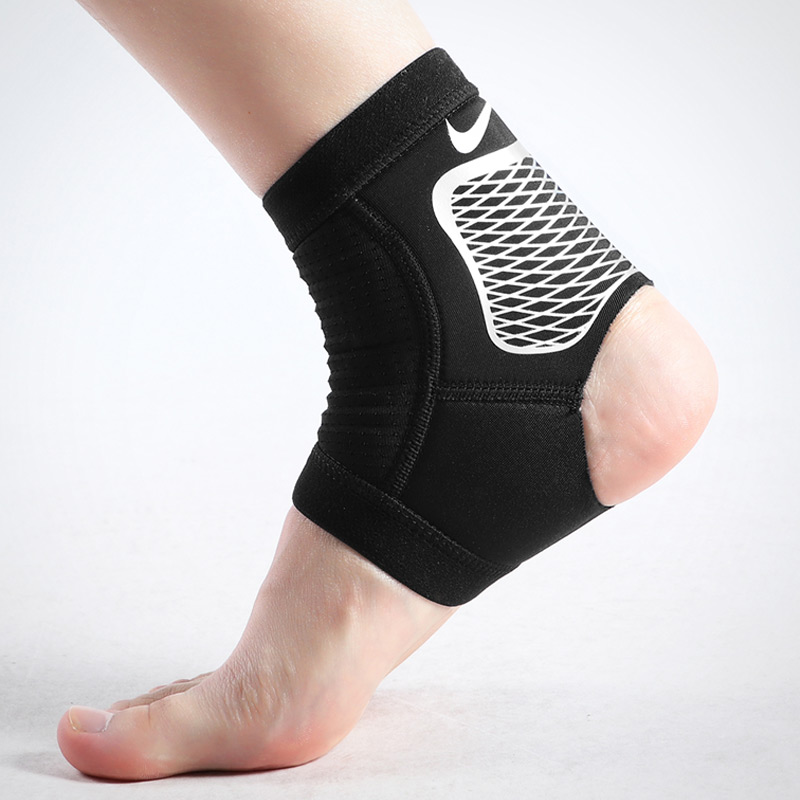 Nike Nike Người Giám Hộ Bị Căng Thẳng Bóng Rổ Bóng Đá Đào Tạo Thể Dục Thể Thao Protector Mắt Cá Chân AC3910-066 băng đầu gối bóng đá