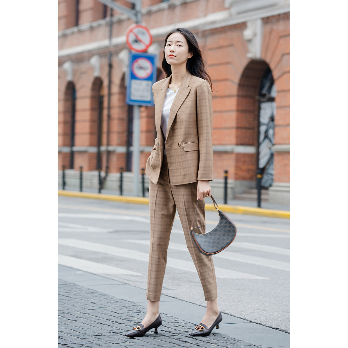 Grid deduces a new fashion Japanese anti - wrinkle fabric commuter - fit suit jacket nine - minute smoke tube suit lady