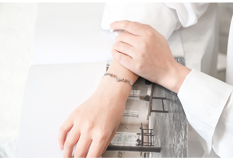 Vòng tay nhỏ bằng bạc sterling bạc nữ phiên bản Hàn Quốc của cô sinh viên đơn giản Sen Sở bạn gái lạnh lùng và khí chất để gửi tặng bạn gái món quà sinh nhật - Vòng đeo tay Clasp vòng tay gỗ trầm hương