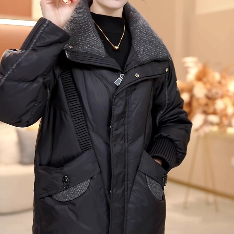 Fashionable Short down Jacket for Women, 2026 Winter New Style, Age-Reducing, White Duck Down, Slim Fit, Thickened, Warm Coat