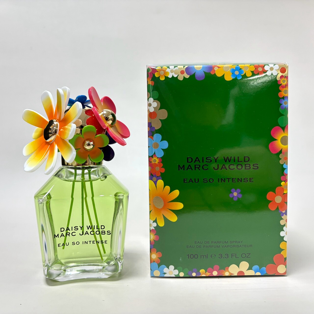 揭开Marc Jacobs Daisy Wild Eau So Intense的秘密花园_香水_淘宝美妆网