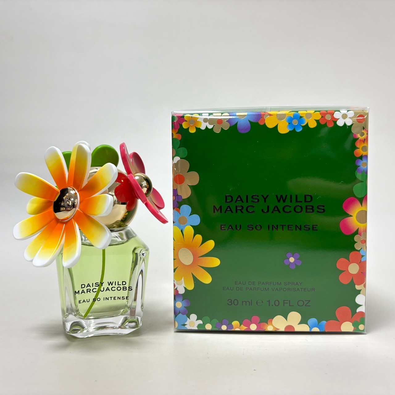 Marc Jacobs Daisy Wild Eau So Intense: 探秘香水瓶中的绿野仙境_香水