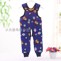 Хлопковые брюки с синим низом и логотипом автомобиля.