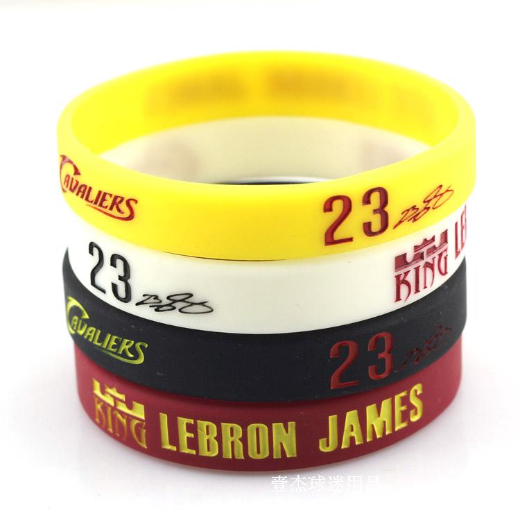Vòng đeo tay thể thao dạ quang LeBron James với bàn tay huỳnh quang với người hâm mộ bóng rổ lưu niệm quả bóng rổ chính hãng	