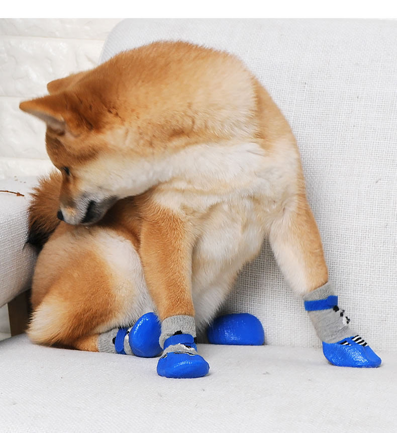 Носки для животных Собака носки пинетки плюшевые щенки анти-царапин анти-грязные, чем нести закон ведро с бортовым поворотом Cat домашнее животное обувь кошка коготь обувь набор  Kimpets