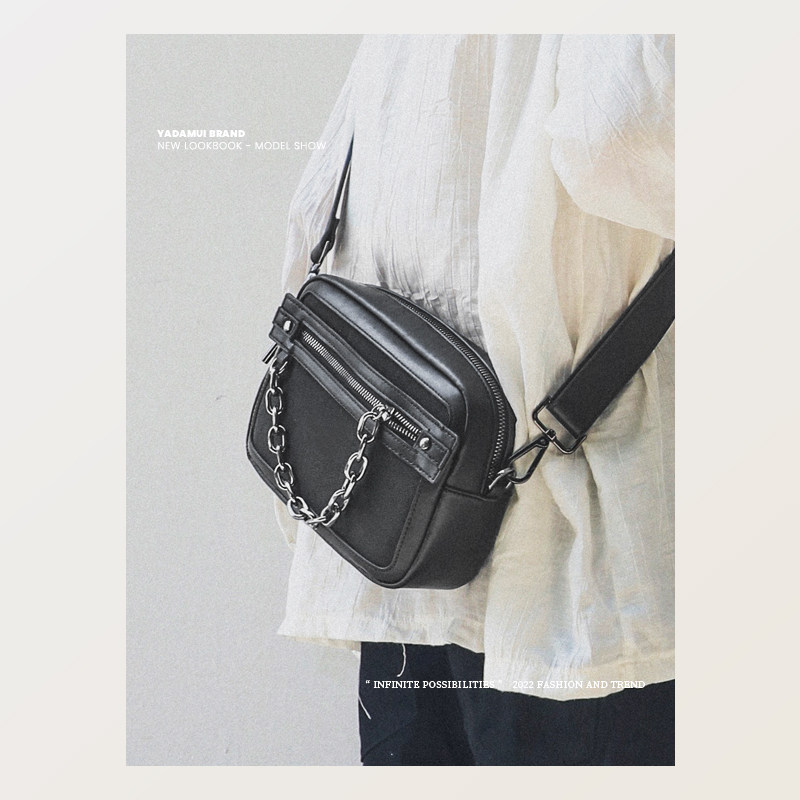 Men's bag fashion Japanese commuter bag chain personality backpack leather bag tide brand ins student one-shoulder messenger bag