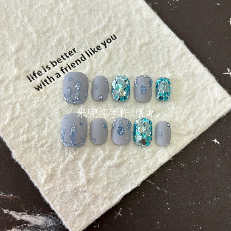 Lisbon Matte Gray-Blue Water Drop Nail Art, Cool and High-End Short Style with Detachable Glitter, Ready-To-Wear Nails Lisbon Matte Gray-Blue Water Drop Nail Art, Cool and High-End Short Style with Detachable Glitter, Ready-To-Wear Nails
