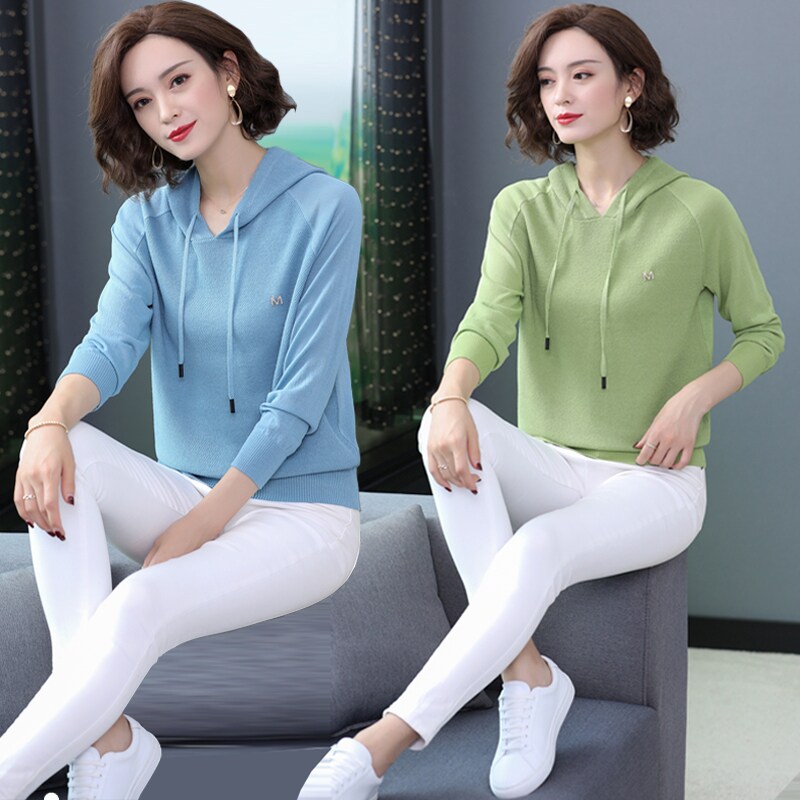 Sweatshirt ladies spring and autumn thin 2022 new middle-aged mother age reduction versatile tops foreign fashion belt hat
