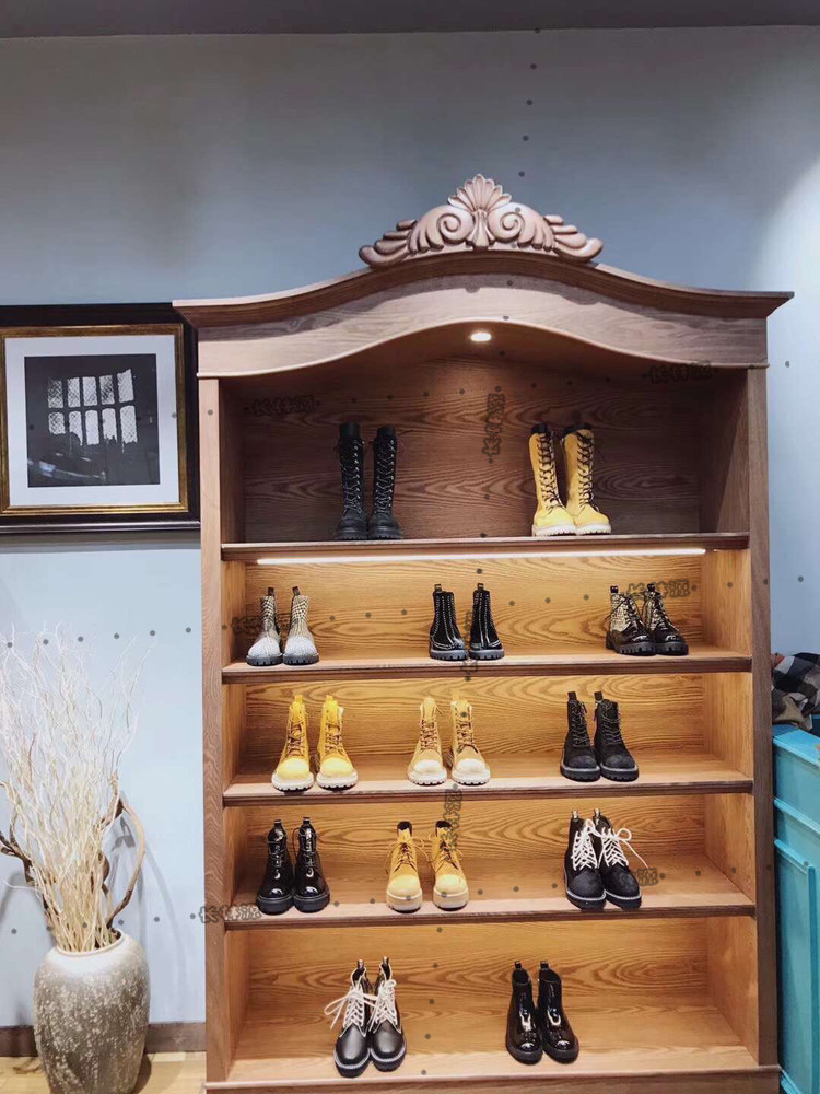 Shoe store shoe rack display rack European retro shoe rack Floor-standing mall Nakajima cabinet Clothing store shoe cabinet display cabinet