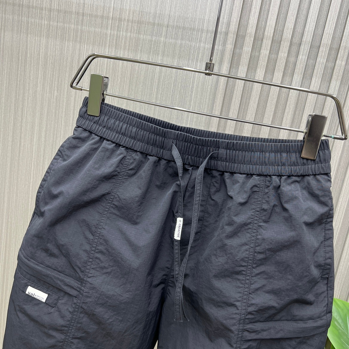 2023 Summer Work Shorts for Men's Korean Loose Middle Pants Fashion Letter Printed Large Pocket Casual Capris_voghion.com