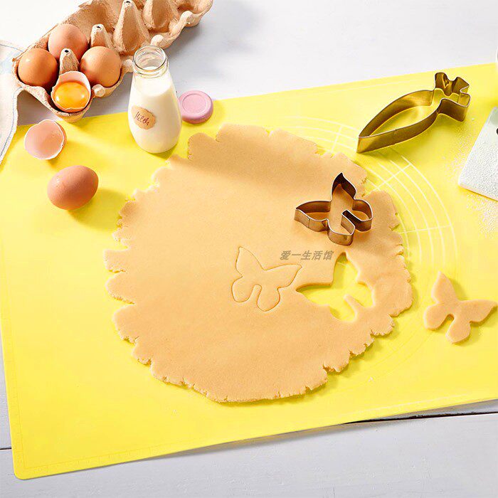 German TCM silicone kneading mat with scale baking operation mat without glass fiber soft foldable into the oven
