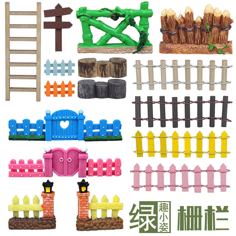 Mini wooden fence small fence guide sign small road sign arrow moss micro landscape plant succulent decorative ornament