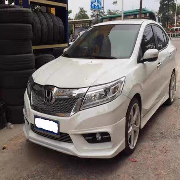 Suitable for 13-15 models of Lingpai modified small surrounds. 14 models of Honda Lingpai are equipped with front and rear lip side skirts and tail spoilers.