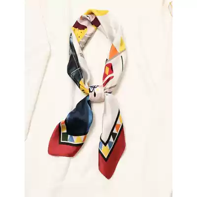 Temperament square scarf Female Korean wild literary scarf Summer ins small silk scarf Japanese spring and Autumn thin long scarf