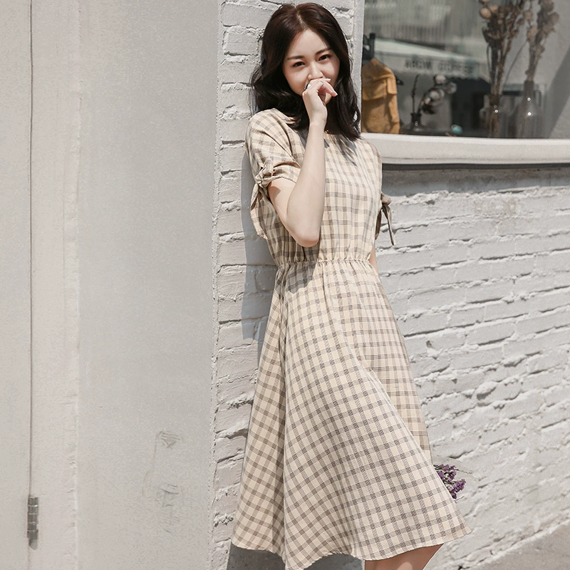 Váy cotton và lanh 2020 phụ nữ mới mùa hè phổ biến váy eo giảm béo khí chất lanh văn học váy kẻ sọc - Váy eo cao