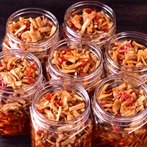 Farmhouse radish crisp radish Ding Hunan specialty homemade spicy canned radish strips