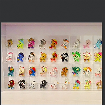 3 Mickey sits in the series tokidoki unicorn Unicorn Bubble Matt Acrydog display box
