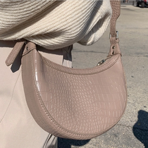  mocobling Korea 19 autumn new fashion high-end solid color crocodile pattern messenger bag