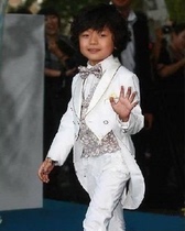 2014 boys small suit suit boy gown white tuxedo children play out to get married flower fairytale