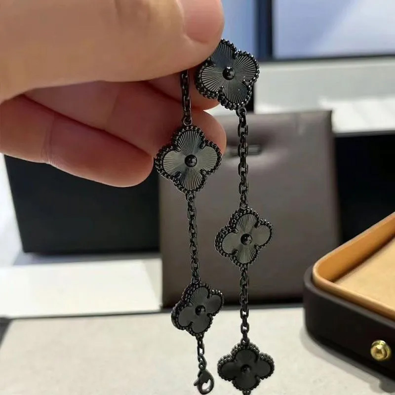 Pure Black Four-Leaf Clover Bracelet for Men and Women, Couples, Wealth-Attracting, Lucky, Niche, Unique, Hip-Hop, Punk, Y2K Trendy Jewelry