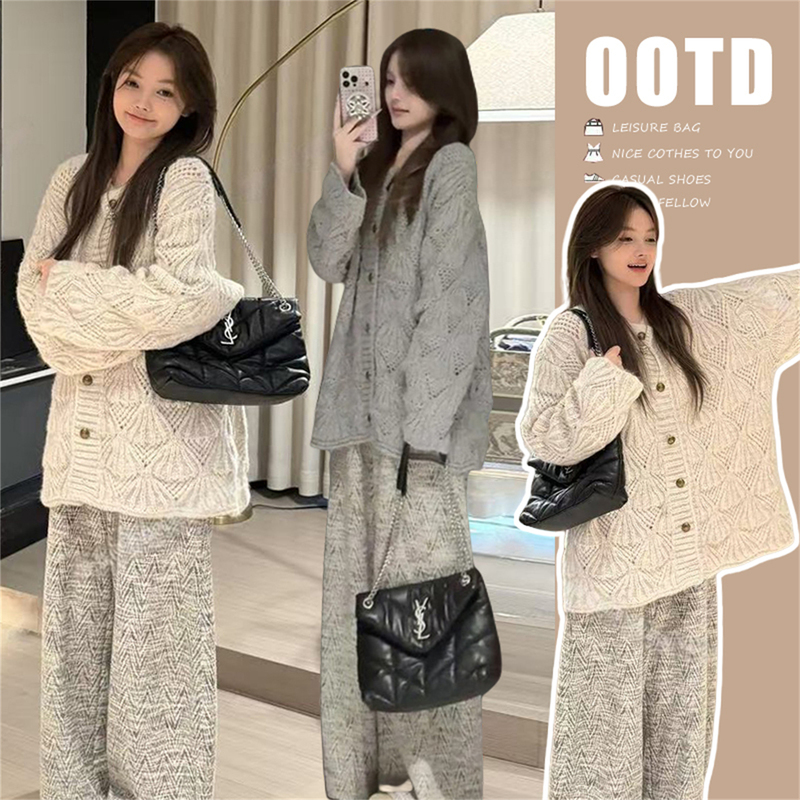 Maternity Wear Spring Outfit 2026 New Style for Pregnant Moms, High-End Knit Top and Wide-Leg Pants for Spring and Autumn