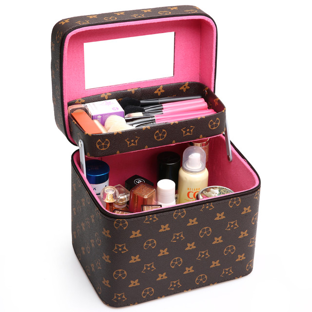 Big brand cosmetic bag women's portable large capacity 2024 new super hot high-end luxury cosmetics storage box