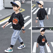  Childrens clothing boys long-sleeved sweater autumn 2021 new Korean version of trendy clothes childrens handsome spring and autumn tops middle and large children