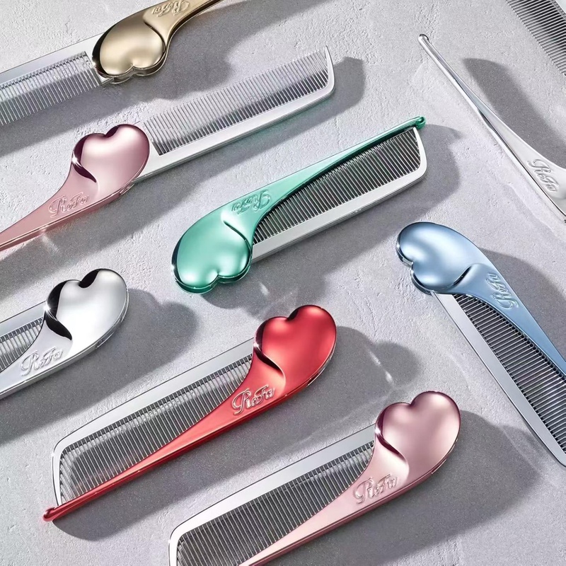 Direct Shipping from Japan Refa Heart-Shaped Folding Portable Comb with Fine Teeth for Styling Bangs, Gift for Girls